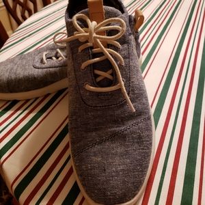 Tom's blue chambray sneakers